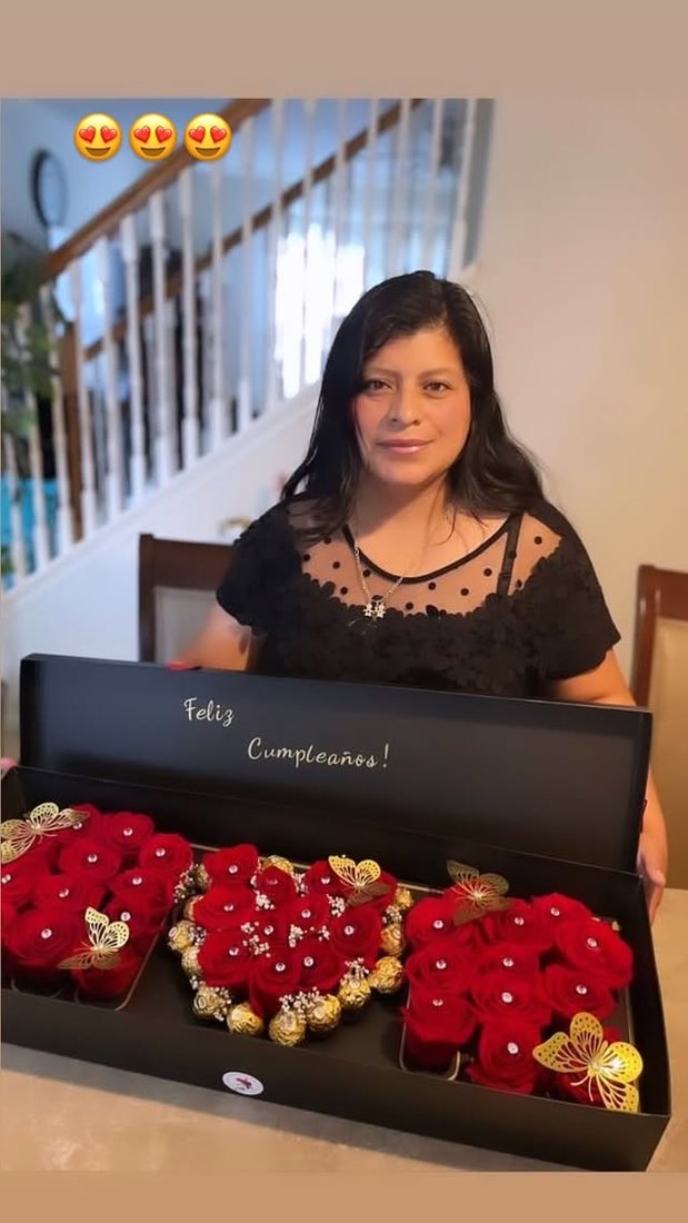 Client story: pink and red Happy Valentine's Day bouquet