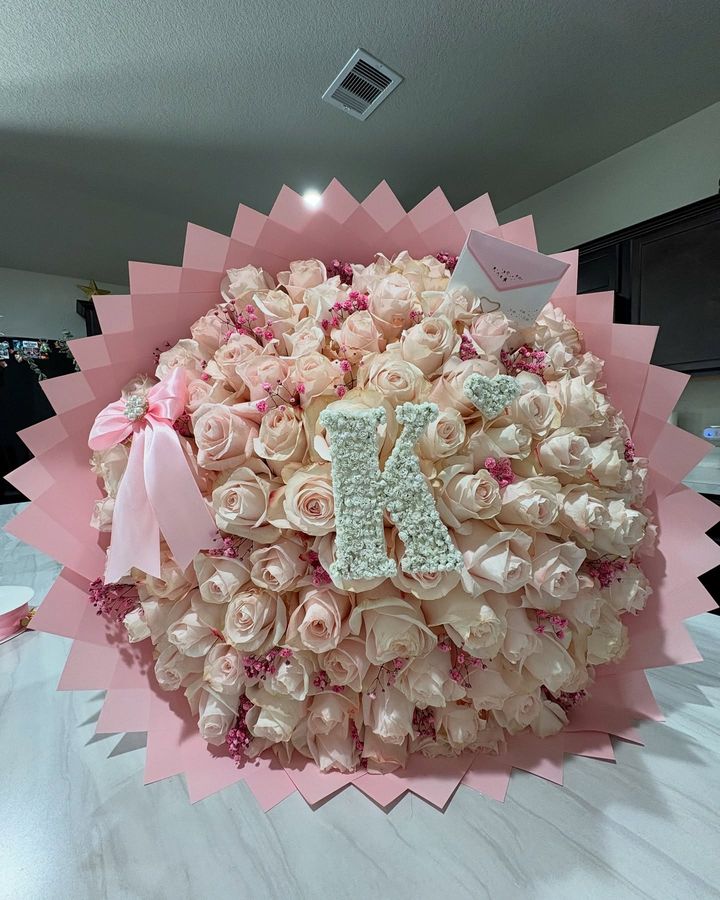 50 pink roses, K and tiara