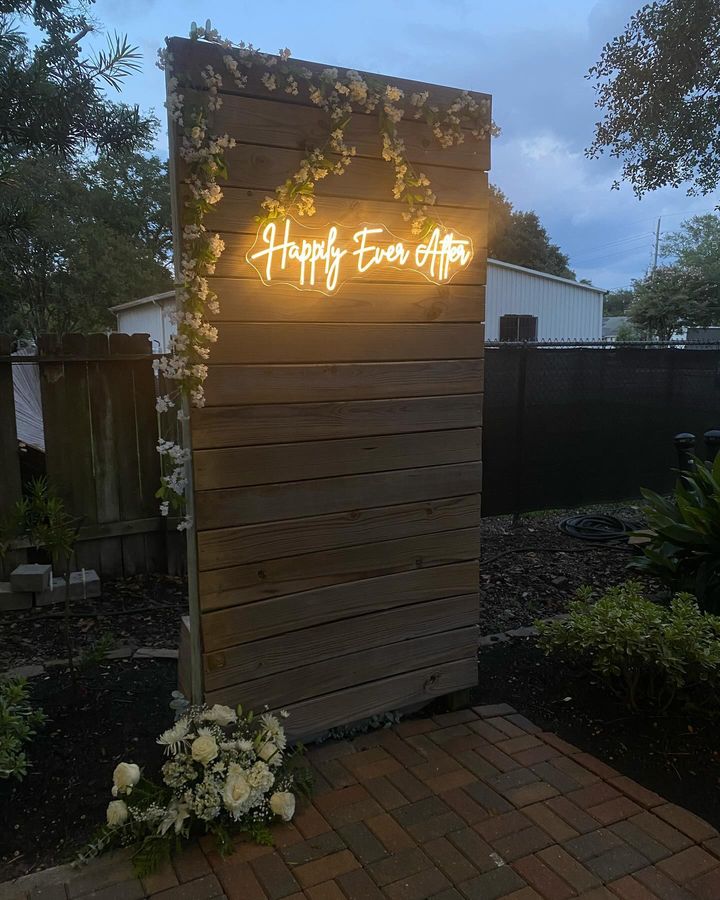 Wedding arch